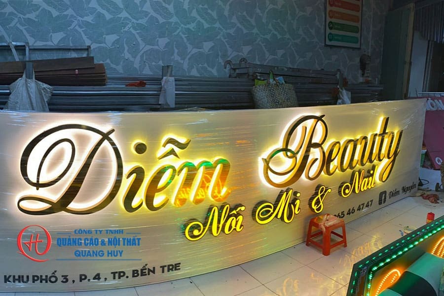 Bảng hiệu alu chữ nổi đèn led Bình Dương: Giải pháp quảng cáo chuyên nghiệp 7 Bảng hiệu alu chữ nổi đèn led hắt chân
